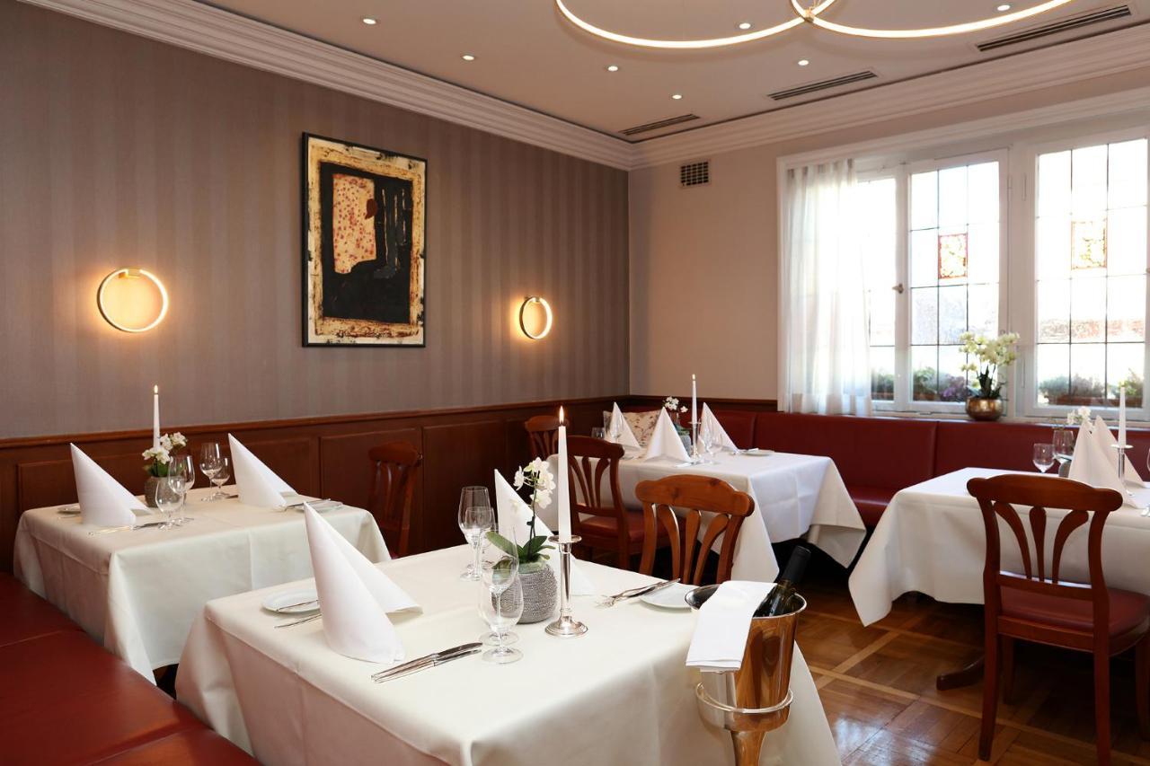 Warteck Hotel
